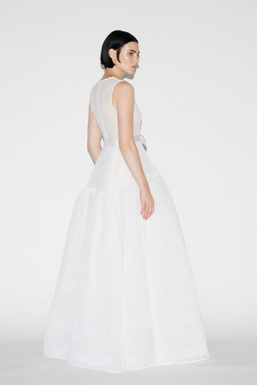 JODIE GOWN WHITE GRAPHIC GUIPURE