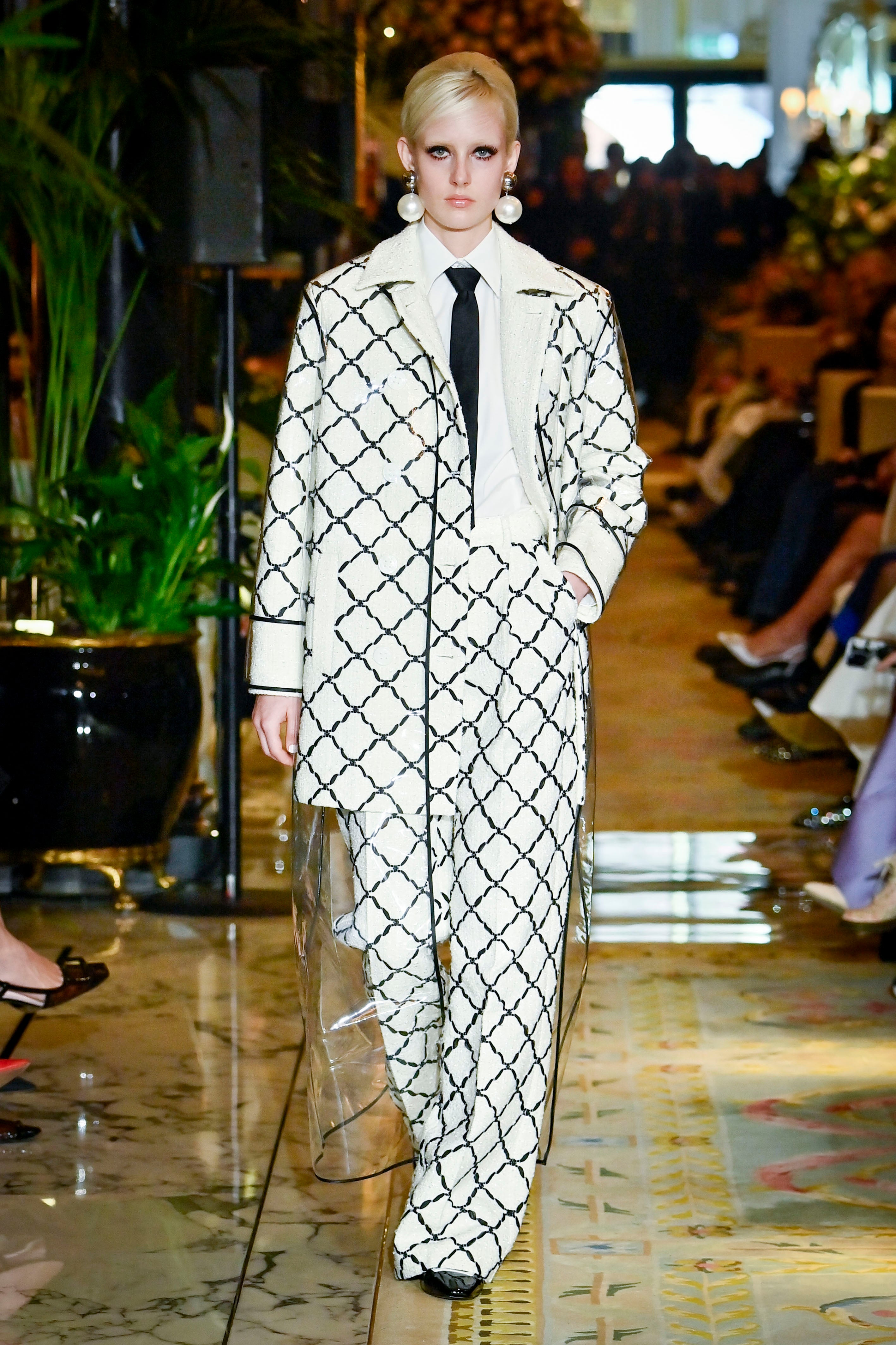 Autumn Winter 2025 – HUISHAN ZHANG