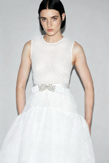 JODIE GOWN WHITE GRAPHIC GUIPURE