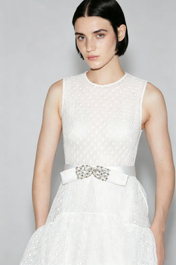 JODIE GOWN WHITE GRAPHIC GUIPURE