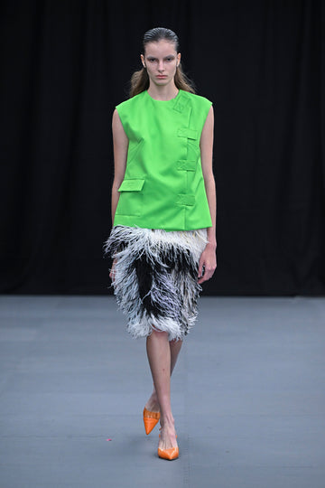 EVIE TOP BRIGHT APPLE DUCHESS SATIN